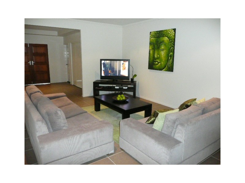 3 Rossman Road, Smithfield QLD 4878