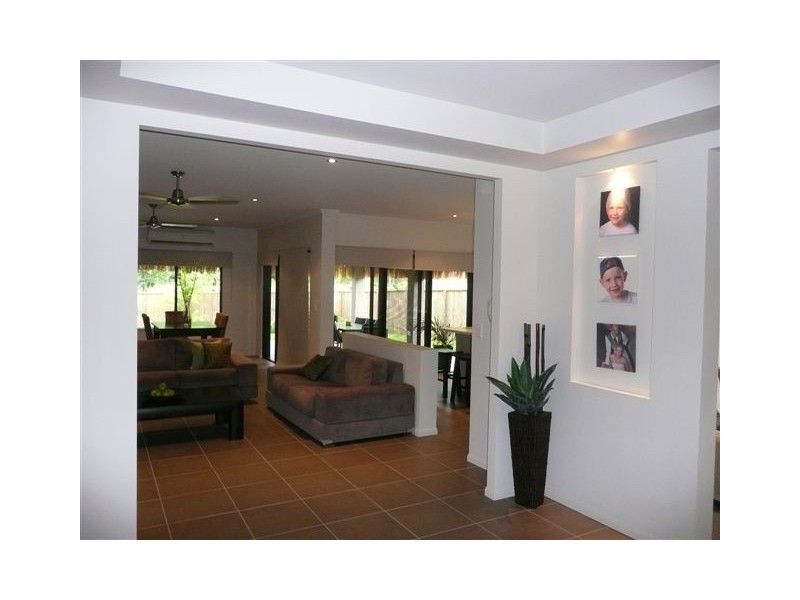 3 Rossman Road, Smithfield QLD 4878