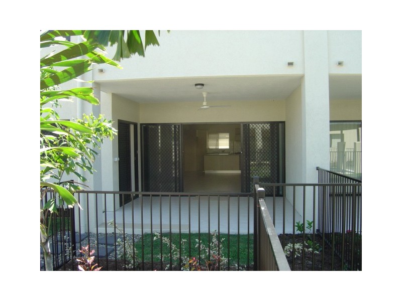 Level 1 3/12  Oyster Court, Footprints, Trinity Beach QLD 4879