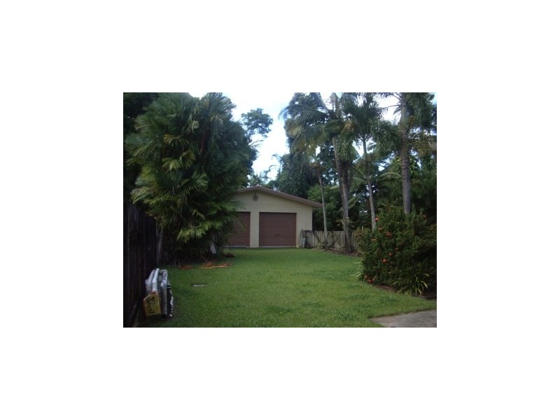 28 – 30  Macilwraith Street, Manoora QLD 4870