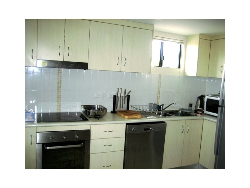 APT.14 / 243  MCLEOD STREET, Cairns North QLD 4870