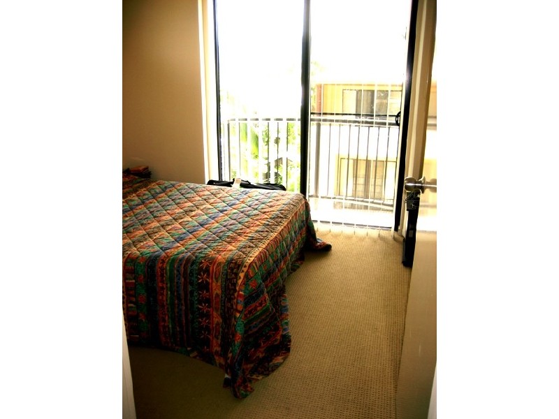 APT.14 / 243  MCLEOD STREET, Cairns North QLD 4870