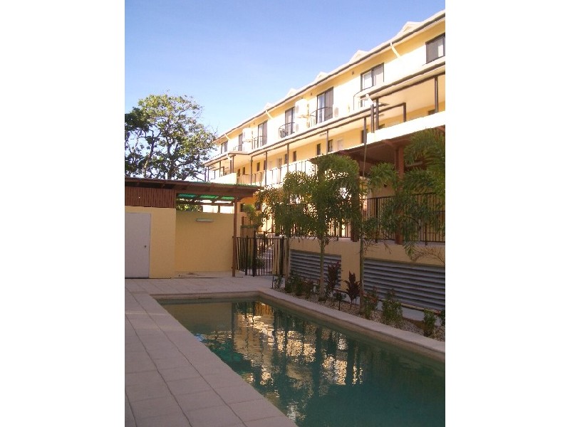APT.14 / 243  MCLEOD STREET, Cairns North QLD 4870