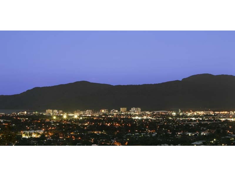 109 Summer Hill Drive, Cairns QLD 4870