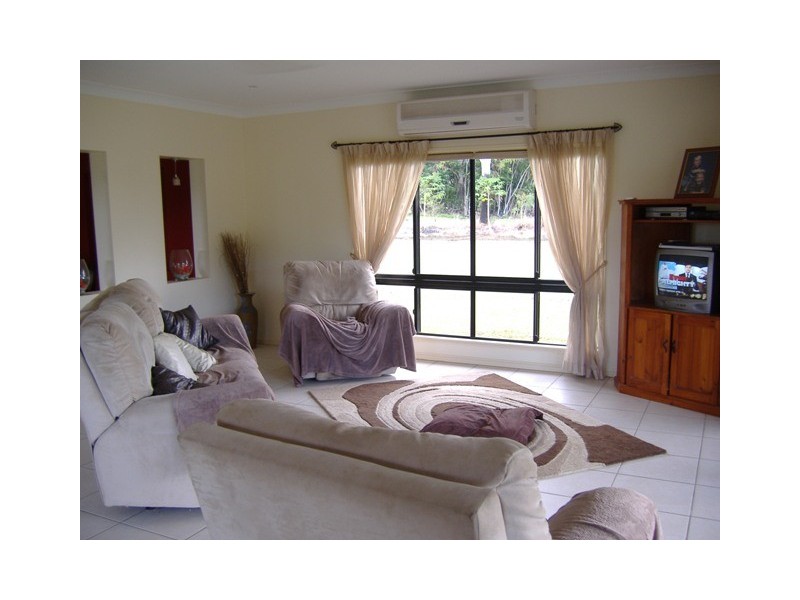 17  Mcnabb Road, Aloomba QLD 4871