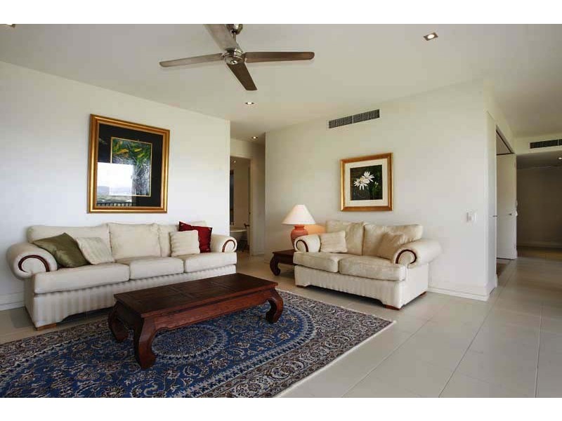 APT. 5 / 11 Colonel Cummings Drive, Palm Cove QLD 4879
