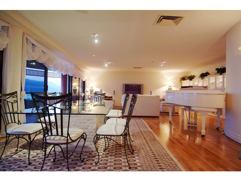 APT. 14S / 209 Abbott St, Cairns City QLD 4870