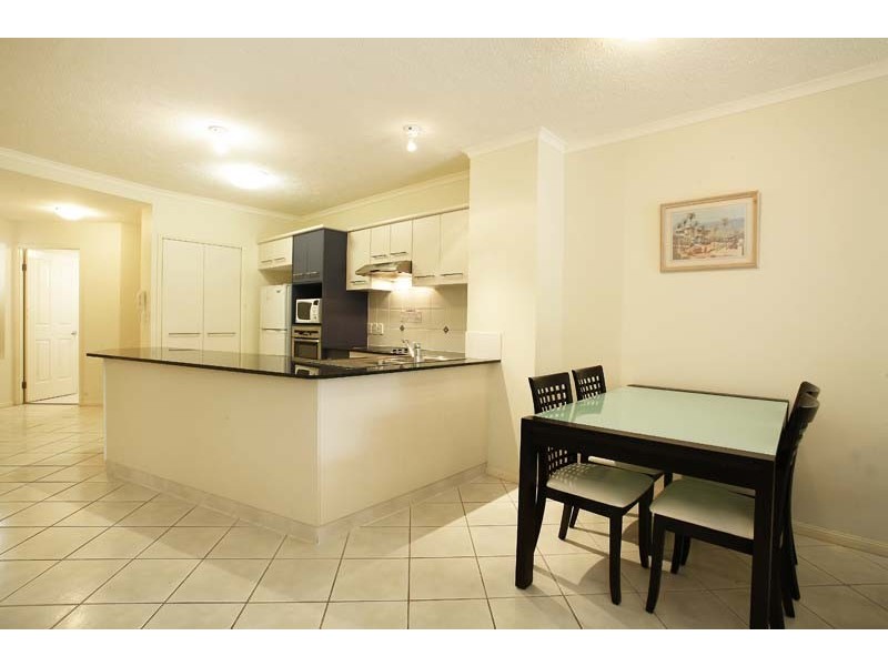 Level 1 APT. 2 /Level 1 APT. 2 / NORTH COVE The Esplanade, Cairns QLD 4870