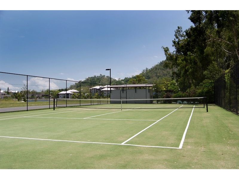 6/28  TRINITY BEACH ROAD, Trinity Beach QLD 4879