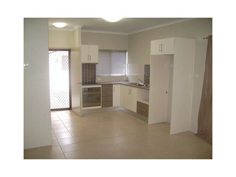 1/21 Balaclava Road, Cairns QLD 4870
