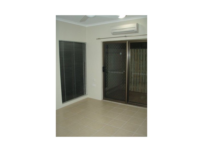 1/21 Balaclava Road, Cairns QLD 4870
