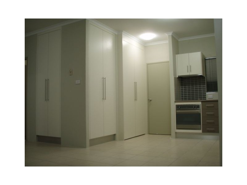 1/21 Balaclava Road, Cairns QLD 4870