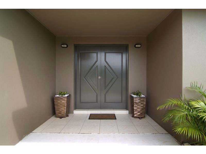 12 Tin Sang Close, Edmonton QLD 4869