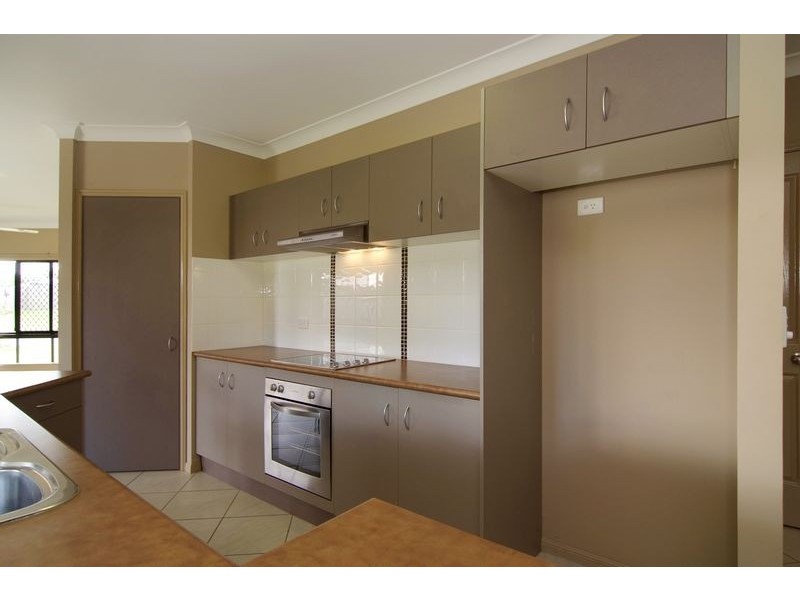 12 Tin Sang Close, Edmonton QLD 4869