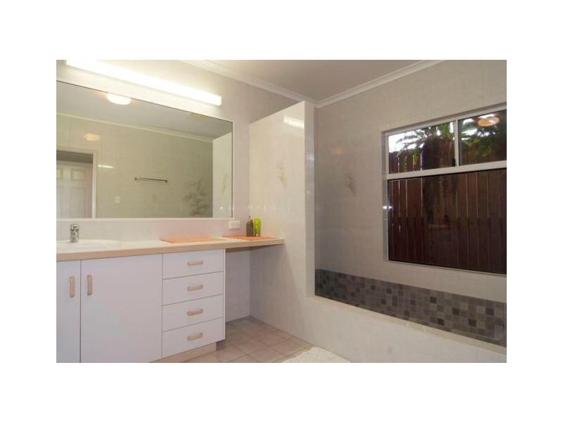 14  Adventure Close, Bentley Park QLD 4869