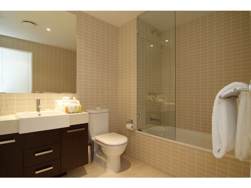 APT. 16 / 10  Marlin Parade, HARBOUR LIGHTS, Cairns QLD 4870