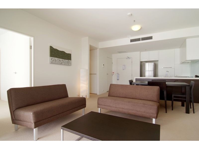APT. 16 / 10  Marlin Parade, HARBOUR LIGHTS, Cairns QLD 4870