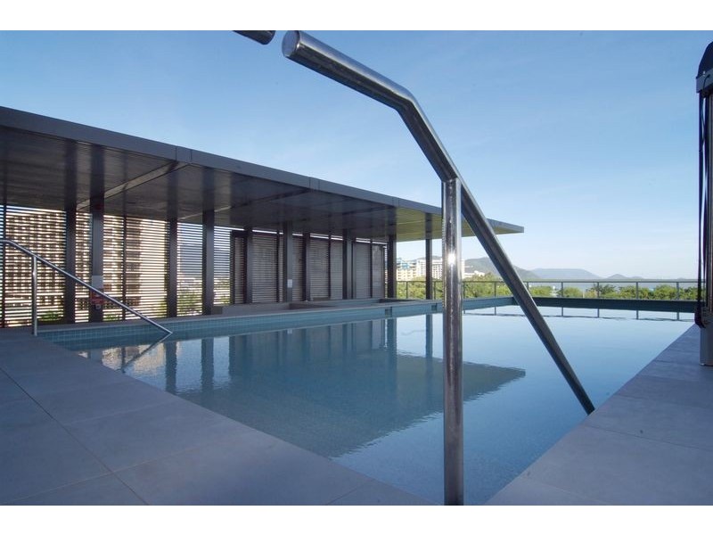 APT. 16 / 10  Marlin Parade, HARBOUR LIGHTS, Cairns QLD 4870