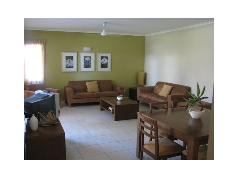 APT. 815/49-63  Williams Esplanade, Mantra Amphora, Palm Cove QLD 4879