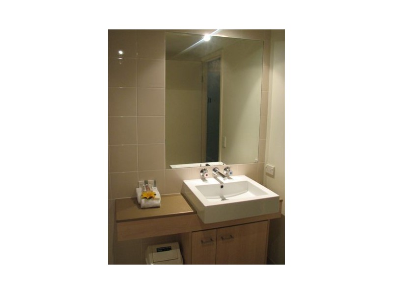 APT. 815/49-63  Williams Esplanade, Mantra Amphora, Palm Cove QLD 4879