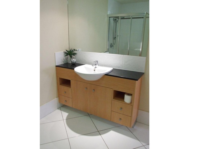 Level 5 APT 501./ 25 Wharf Street, Cairns QLD 4870