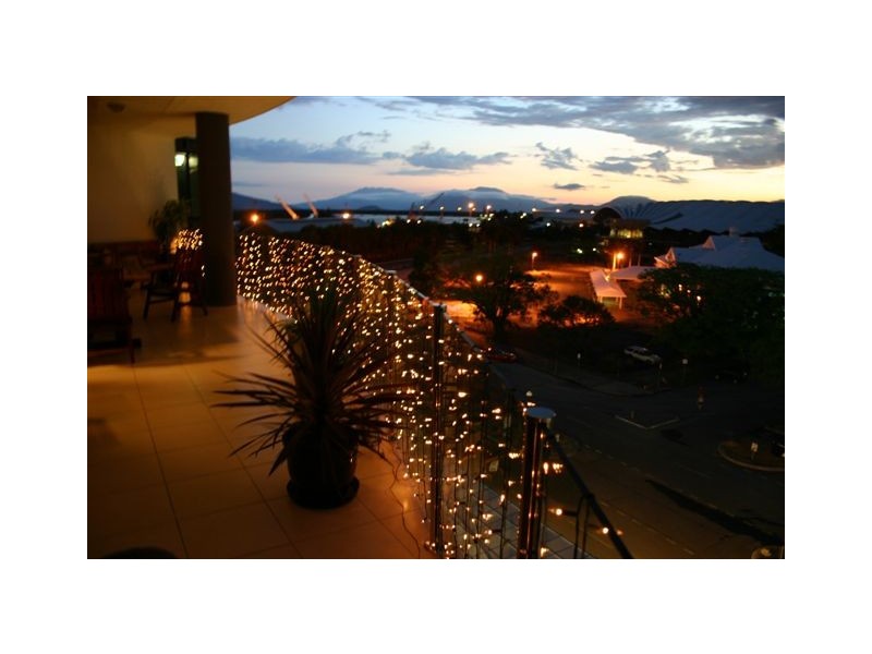 Level 5 APT 501./ 25 Wharf Street, Cairns QLD 4870