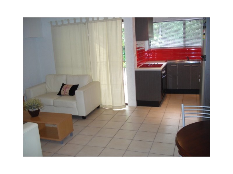 APT. 26 / 50  Woodward Street, Edge Hill QLD 4870