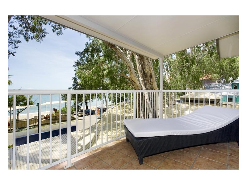 121  Williams Esplanade, Palm Cove QLD 4879