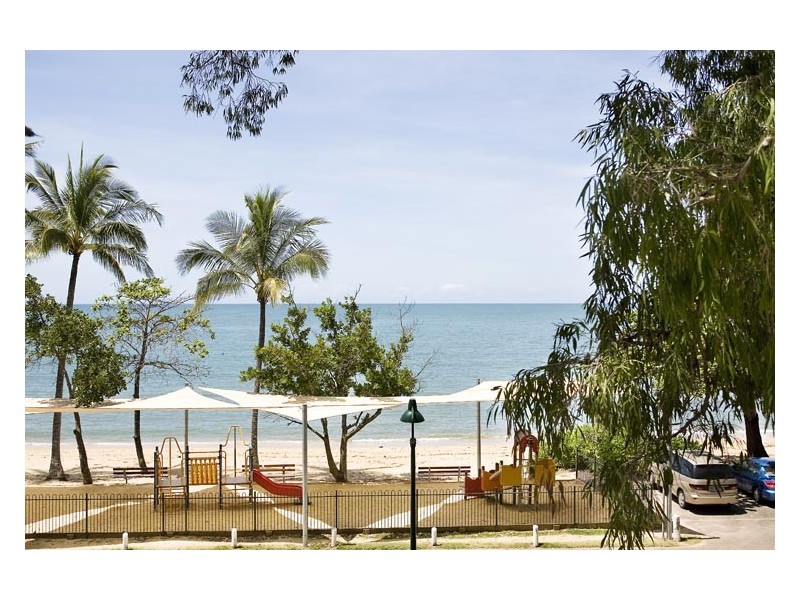 121  Williams Esplanade, Palm Cove QLD 4879