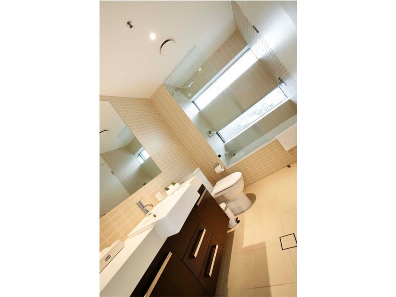 Level 10 APT. 74 / 10A Marlin Parade, HARBOUR LIGHTS, Cairns QLD 4870