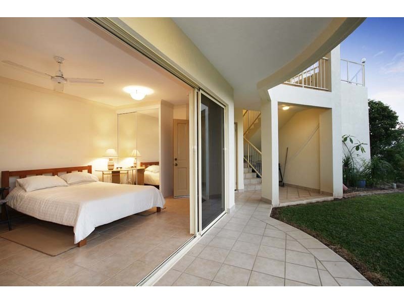 109  Summer Hill Drive, Mooroobool QLD 4870
