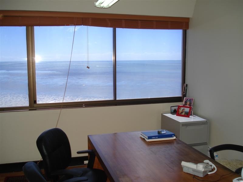 APT. 82 “Aquarius”/ 107 The Esplanade, Cairns City QLD 4870