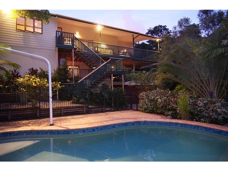23 BAROSSA CLOSE, Whitfield QLD 4870
