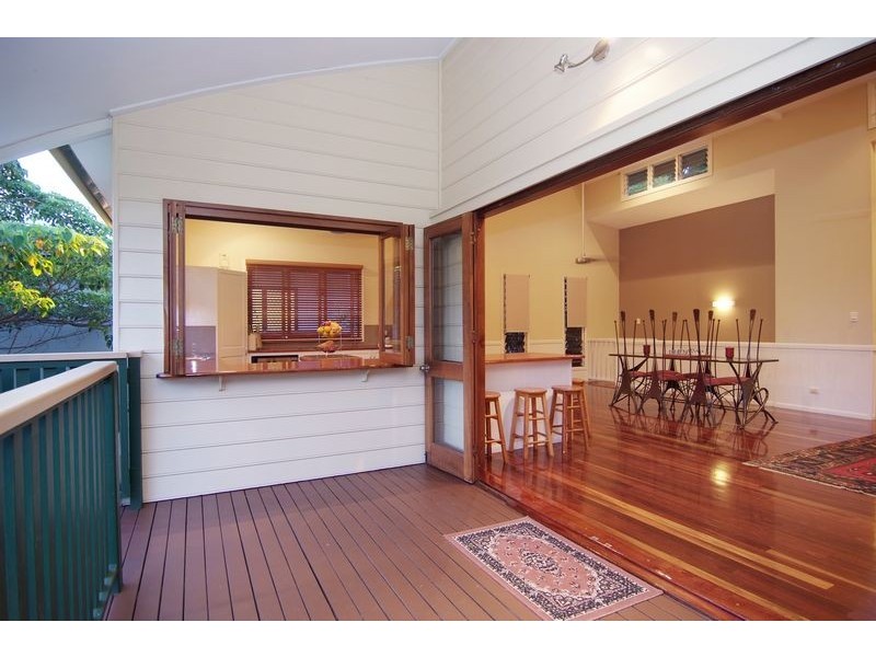 23 BAROSSA CLOSE, Whitfield QLD 4870