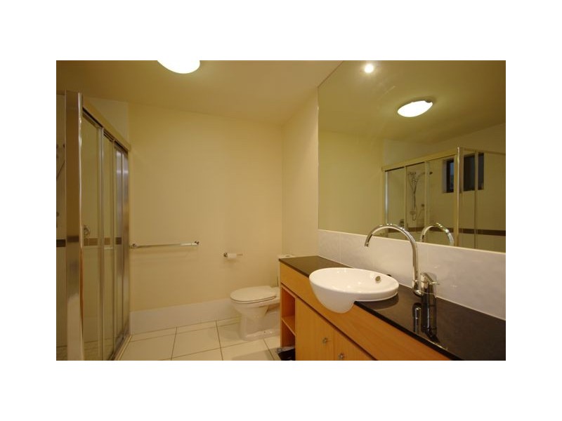 APT. 1401/2-4   Lake Street, Piermonde, Cairns QLD 4870