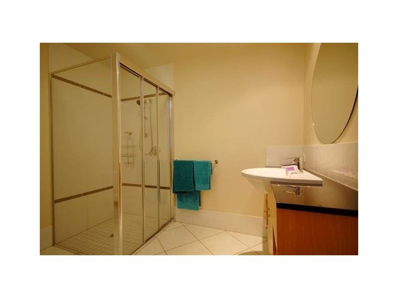 APT. 1401/2-4   Lake Street, Piermonde, Cairns QLD 4870