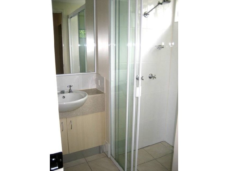 APT. 5 / 423 – 427 Draper Street, Parramatta Park QLD 4870