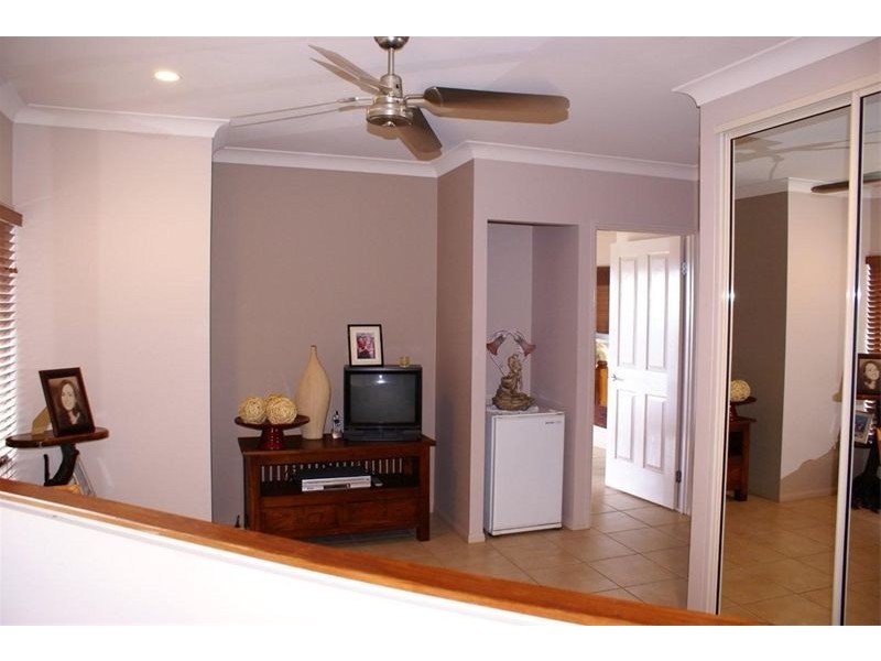 77 Daphne Drive, Redlynch QLD 4870