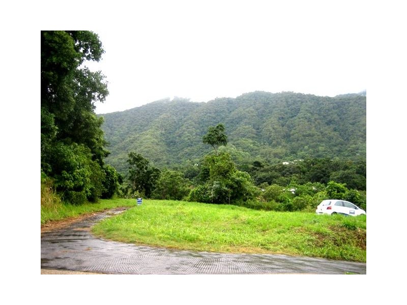 10  LUM JIM STREET,, Cairns QLD 4870