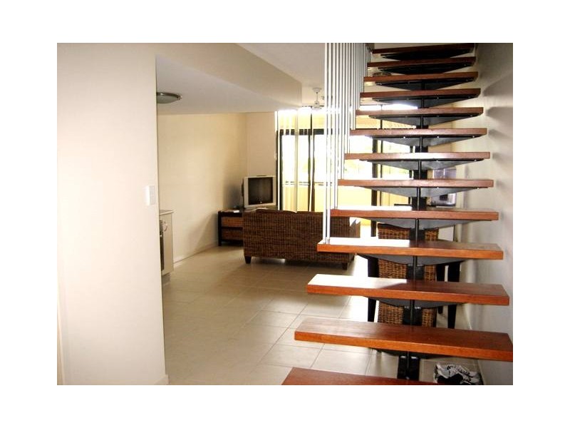 Apt.11 /   243 MCLEOD STREET, Cairns North QLD 4870