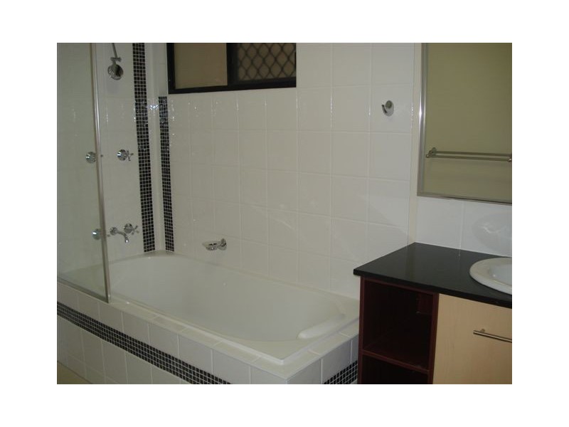 APT. 2/1804 Harbour Drive, Belamani, Trinity Park QLD 4879