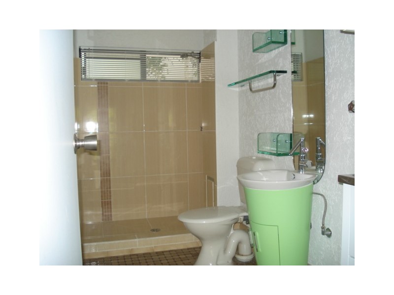 APT. 32/50  Woodward Street, Edge Hill QLD 4870
