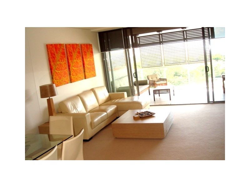 Level 6 APT 33 /   Marlin Parade, Cairns QLD 4870