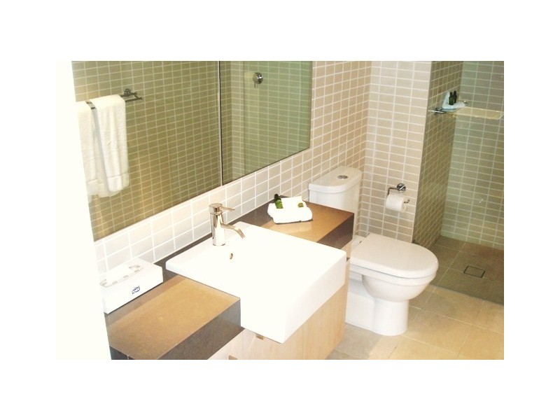 Level 6 APT 33 /   Marlin Parade, Cairns QLD 4870