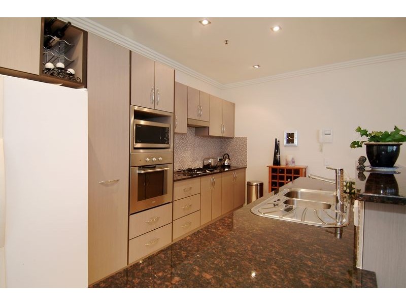 APT. 601/2-4  Lake Street, Piermonde, Cairns City QLD 4870