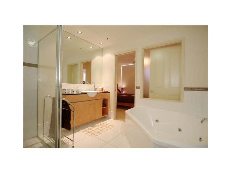 APT. 601/2-4  Lake Street, Piermonde, Cairns City QLD 4870