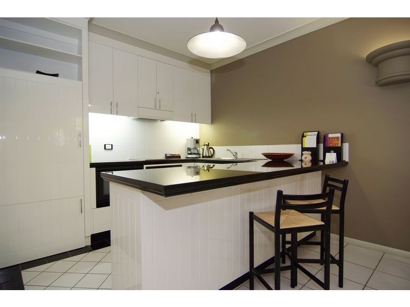 APT. 43 / ANGSANA RESORT & SPA, 1-9 Vievers Road, Palm Cove QLD 4879