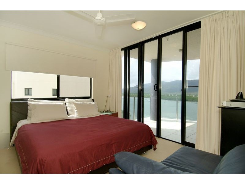 Level 14 APT. 1402 25 Wharf Street, Cairns QLD 4870
