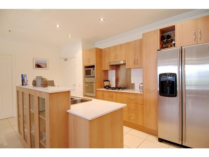 Level 14 APT. 1402 25 Wharf Street, Cairns QLD 4870