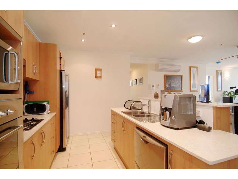 Level 14 APT. 1402 25 Wharf Street, Cairns QLD 4870